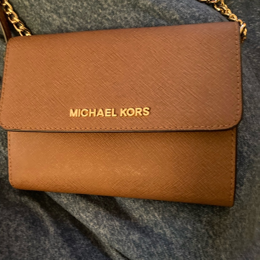Michael Kors leather with chain crossbody bag. Barely used.